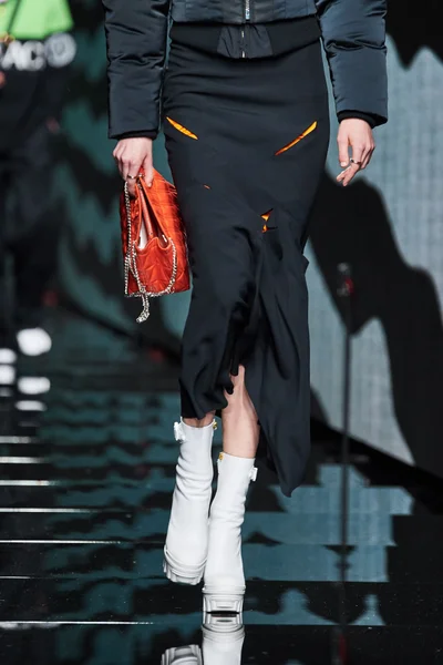 Look 175